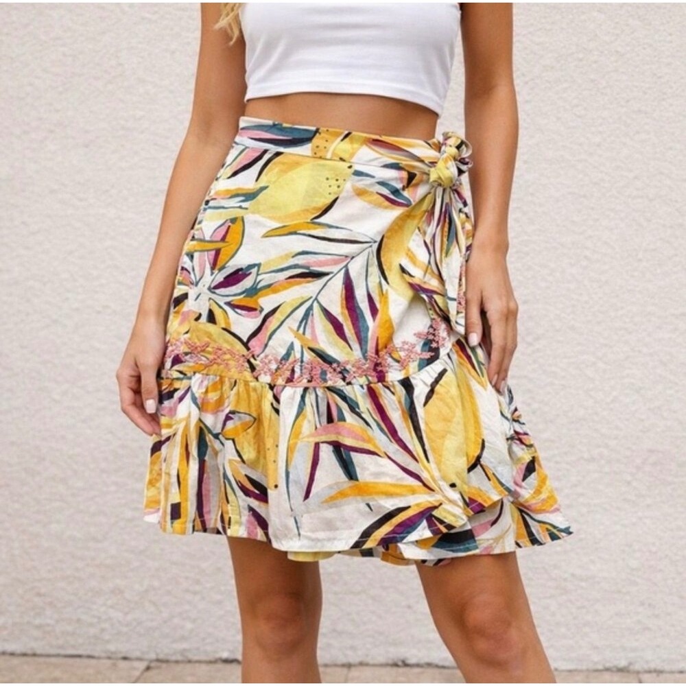 C&C California Tropical Print Wrap Mini Skirt 100% Cotton Embroidered Large